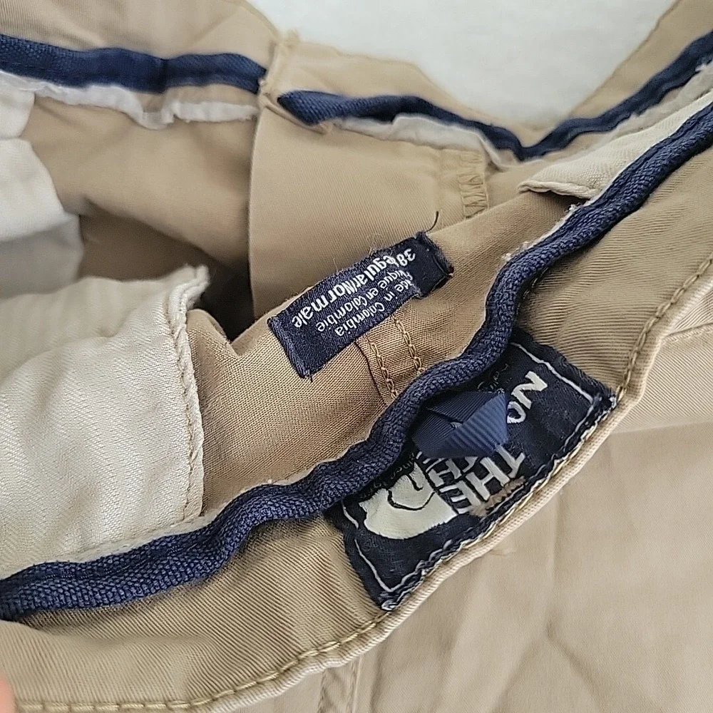 The North Face Men's Size 38 Khaki Pocketed 10